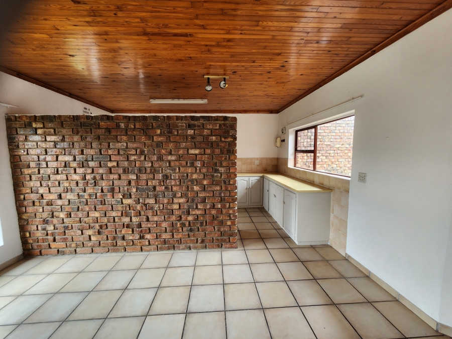 3 Bedroom Property for Sale in Hartenbos Central Western Cape